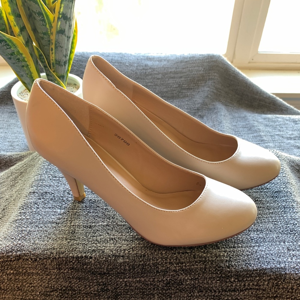 Journee Collection Nude/Taupe Mid Heel Pumps